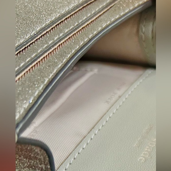 🎁 NWT Kate Spade Metallic Silver Crossbody (retail $199) *Discounted shipping - Picture 12 of 13